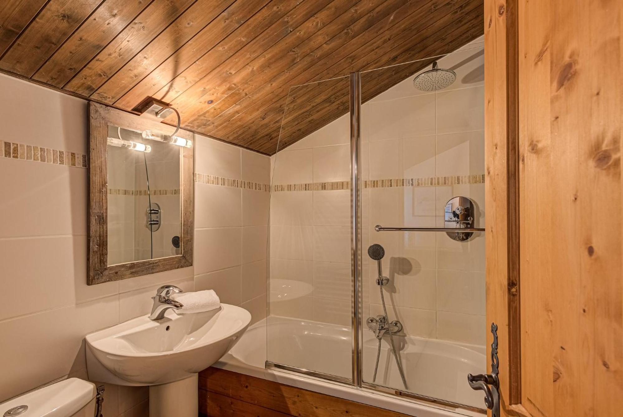Apartment Chamouny - Alpes Travel - Chamonix - Sleeps 8 Экстерьер фото