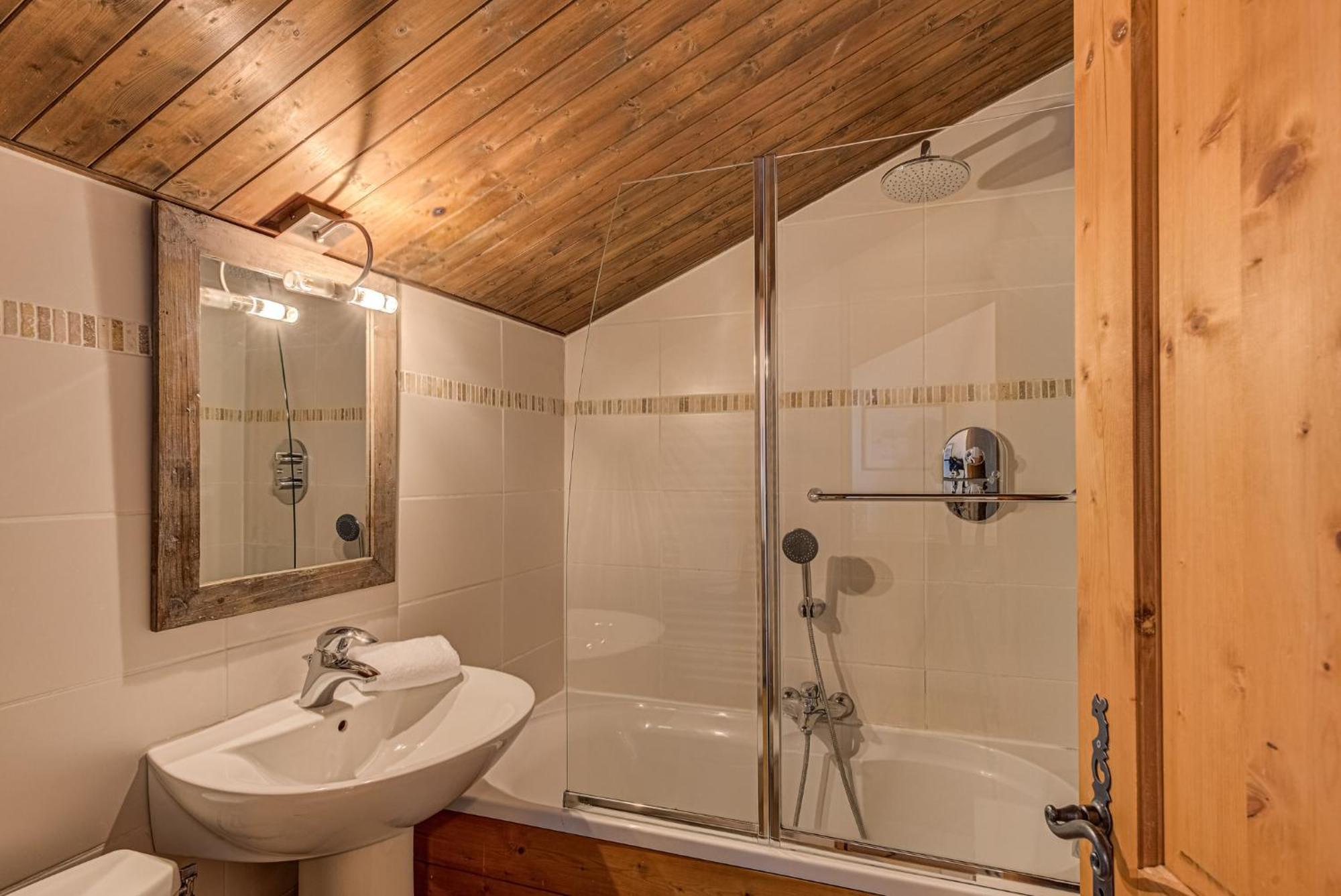 Apartment Chamouny - Alpes Travel - Chamonix - Sleeps 8 Экстерьер фото
